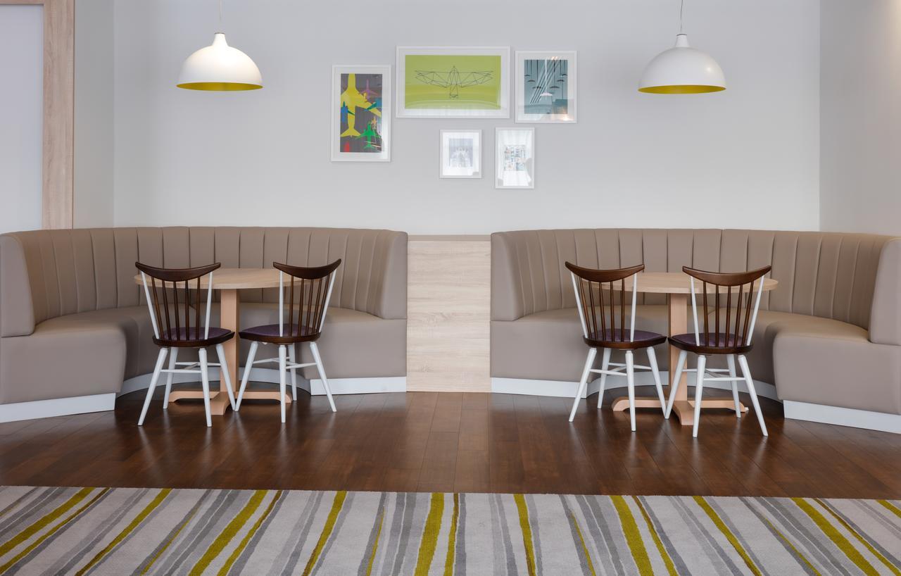 Hotel Hampton By Hilton Exeter Airport Woodbury Exteriér fotografie