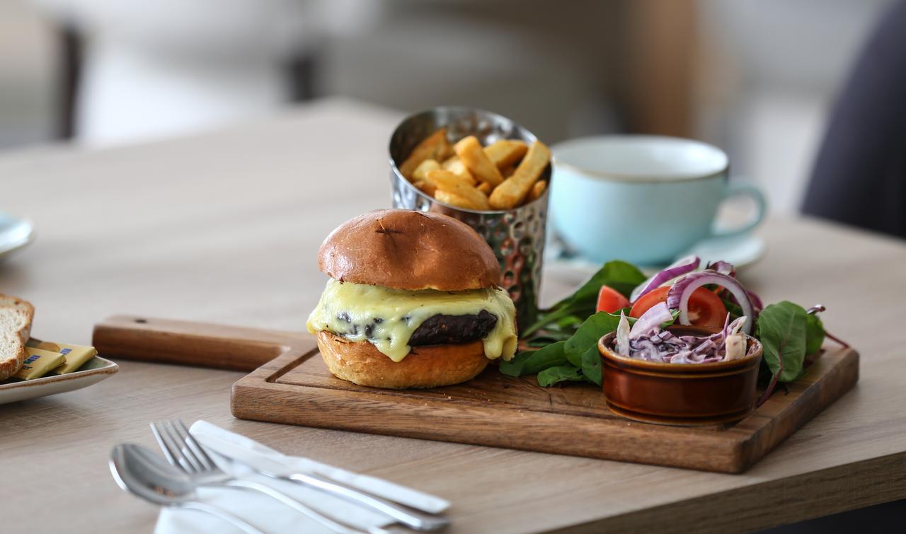 Hotel Hampton By Hilton Exeter Airport Woodbury Exteriér fotografie